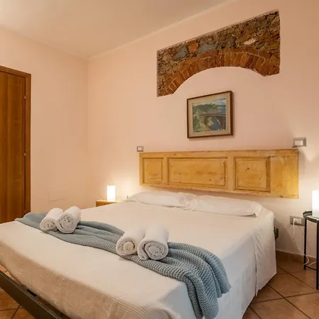 Sailor's House By Pleiades *