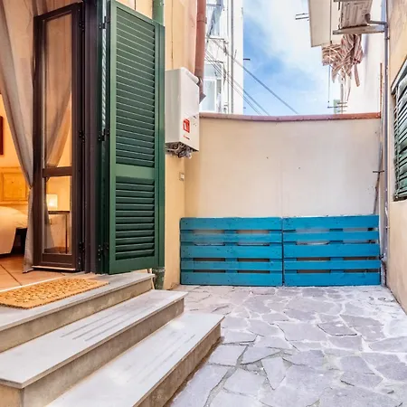Apartment Sailor's House By Pleiades *